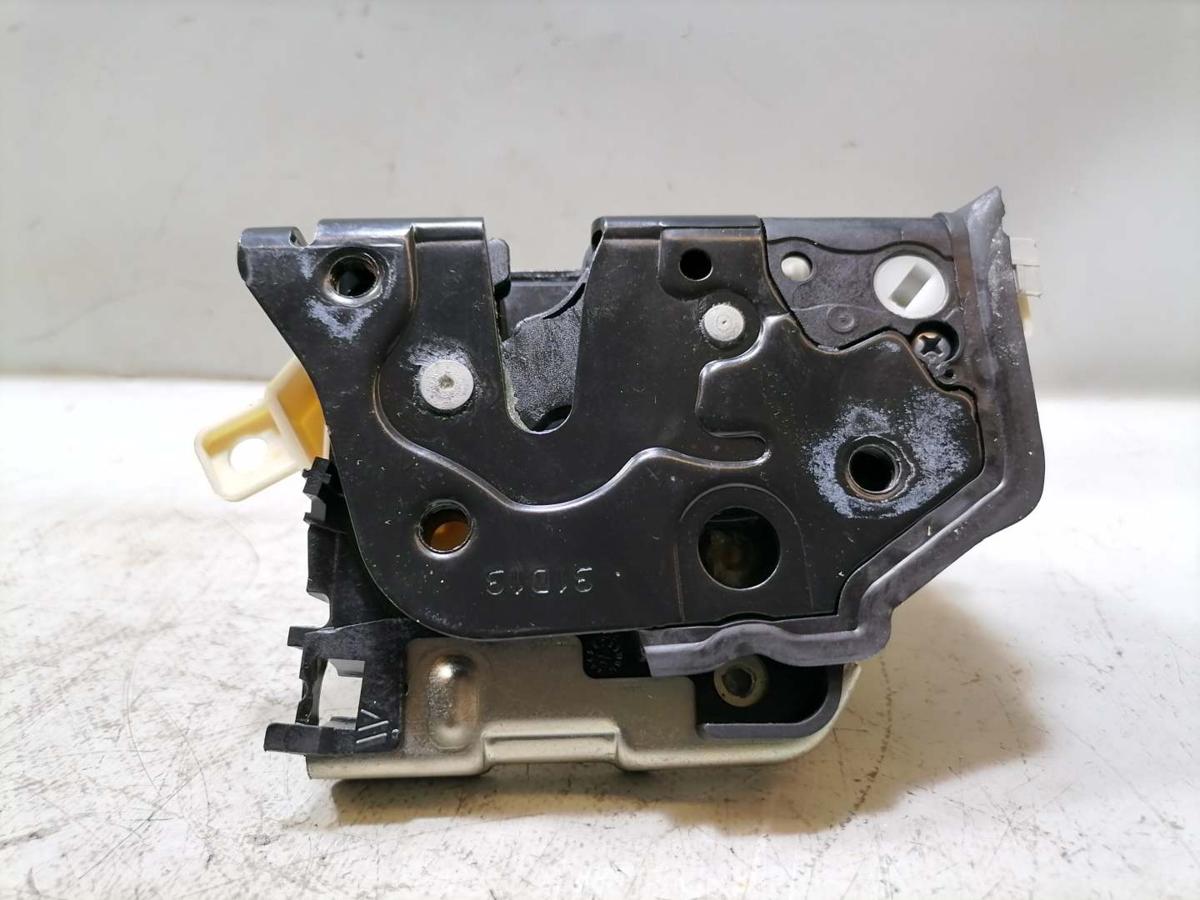 Porsche Macan original T&uuml;rschloss vorn rechts Bj.2015